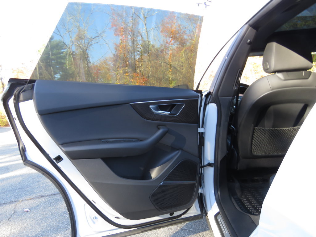 Used 2021 Audi Q8 Premium Plus AWD/4WD image 19