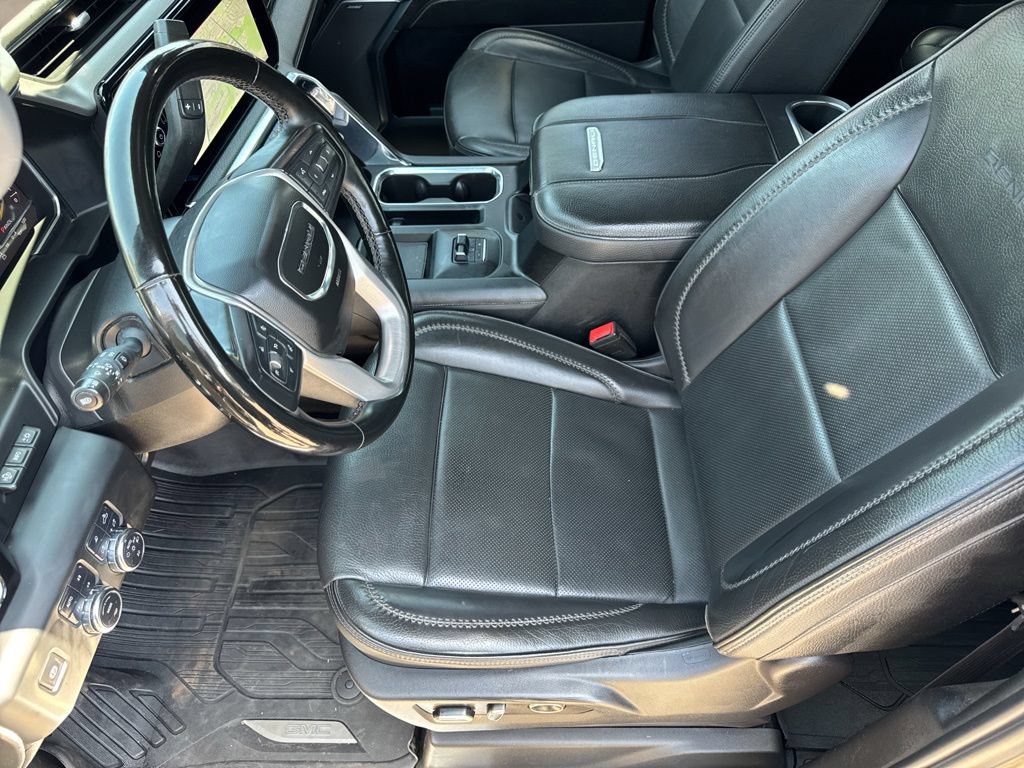 Used 2024 GMC Sierra 3500 Denali w/ Denali Reserve Package AWD/4WD image 25