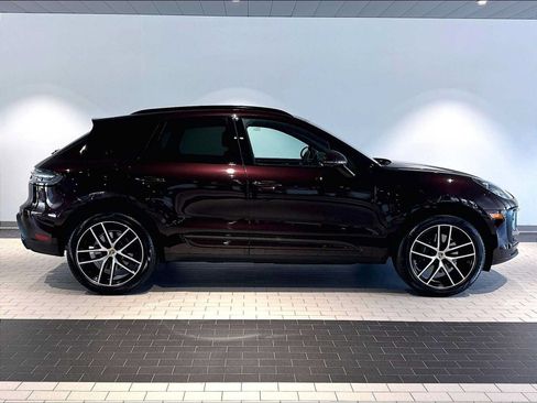 Used 2026 Porsche Macan AWD/4WD image 11