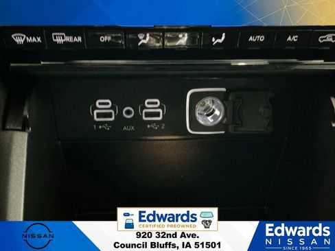 Used 2024 Jeep Grand Cherokee Laredo X AWD/4WD image 27