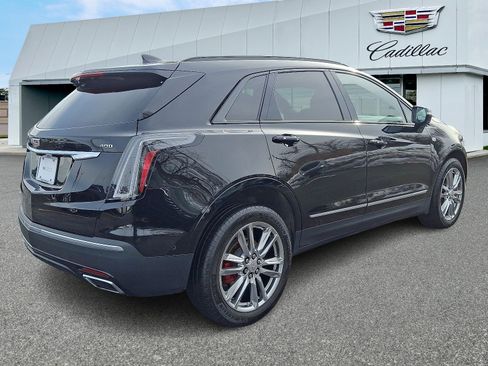 Certified 2023 Cadillac XT5 Sportv w/ Technology Package image 5