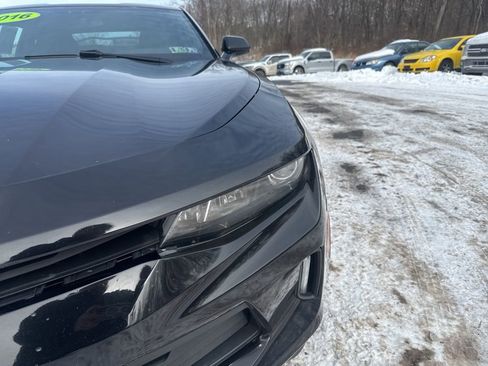 Used 2016 Chevrolet Camaro LT image 3