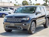 Used 2017 Jeep Grand Cherokee Overland image 3