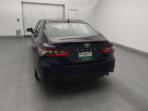 Used 2022 Toyota Camry LE image 6