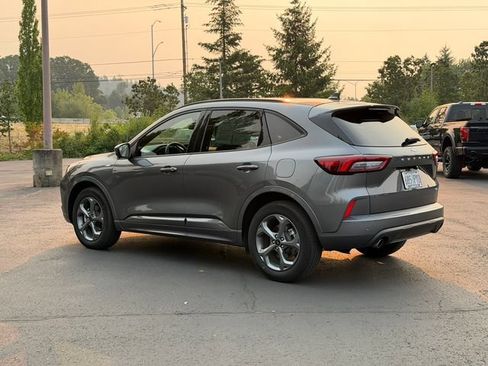 Certified 2023 Ford Escape ST-Line Select w/ Tech Pack #2 AWD/4WD image 6