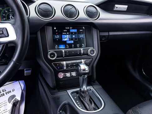 Used 2019 Ford Mustang GT Premium w/ Equipment Group 401A image 8