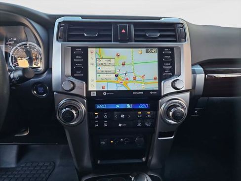 Certified 2022 Toyota 4Runner Limited AWD/4WD image 15