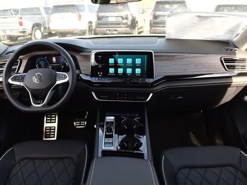 New 2026 Volkswagen Atlas SEL Premium R-Line image 7