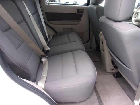 Used 2009 Ford Escape 4WD Hybrid image 24