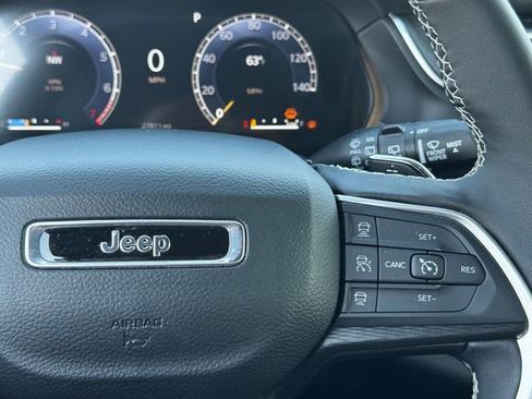 Certified 2024 Jeep Grand Cherokee L Laredo w/ Luxury Tech Group I AWD/4WD image 28