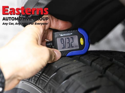 Used 2024 Toyota 4Runner TRD Off-Road Premium AWD/4WD image 28