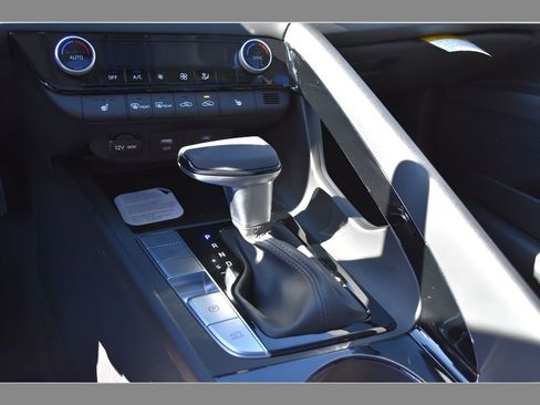 New 2026 Hyundai Elantra Limited FWD image 26