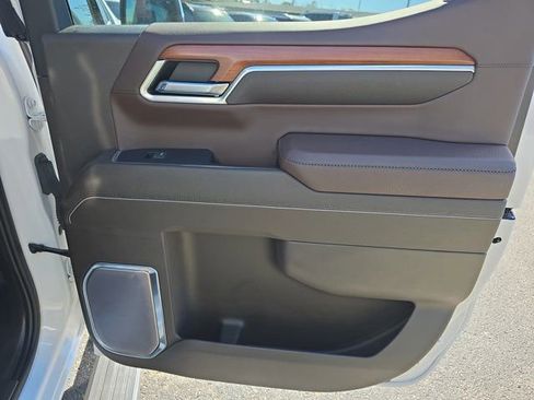 Used 2022 GMC Sierra 1500 Denali w/ Technology Package AWD/4WD image 20