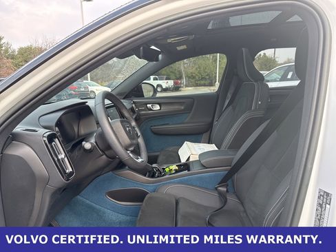 Certified 2023 Volvo XC40 Recharge Ultimate image 18