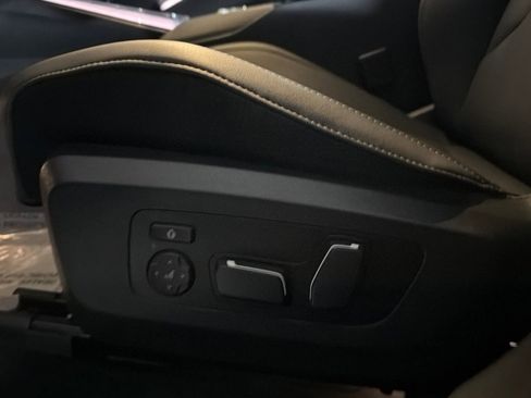 Used 2025 BMW X3 xDrive30i w/ Convenience Package image 14