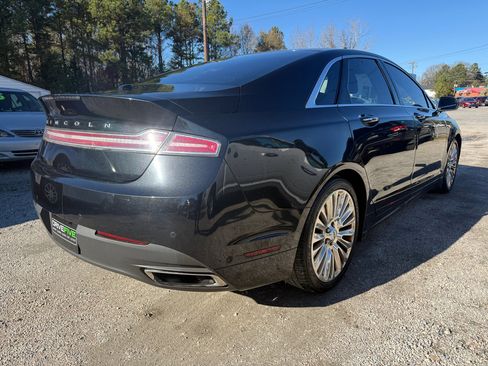 Used 2013 Lincoln MKZ AWD image 5