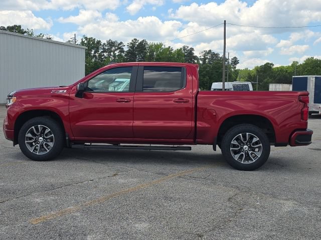Used 2023 Chevrolet Silverado 1500 RST AWD/4WD image 2