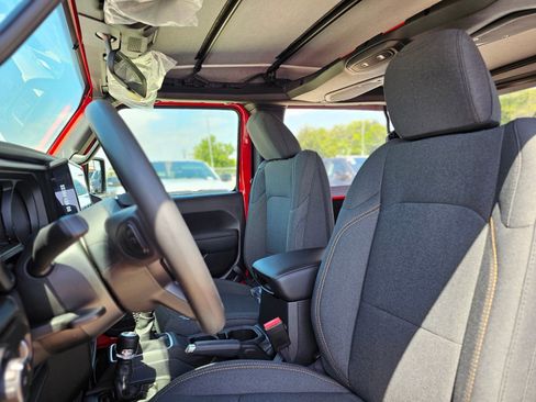 New 2026 Jeep Wrangler Sport AWD/4WD image 22