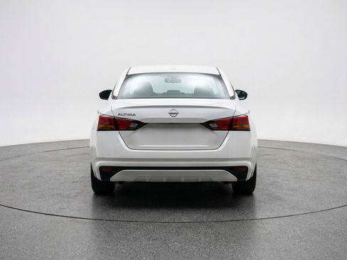 Used 2025 Nissan Altima 2.5 SV image 7