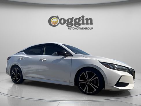 Used 2021 Nissan Sentra SR w/ SR Premium Package image 8