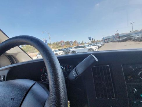 Used 2024 GMC Savana 2500 w/ Driver Convenience Package image 15