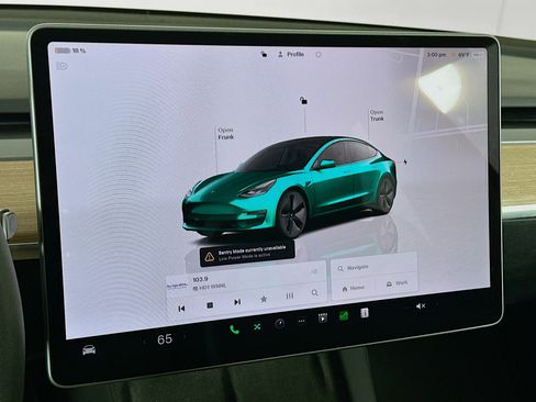 Used 2023 Tesla Model 3 Standard Range image 19