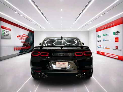 Used 2021 Chevrolet Camaro LT image 7