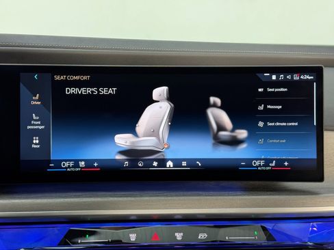 Used 2023 BMW i7 xDrive60 w/ Executive Package 2 image 30