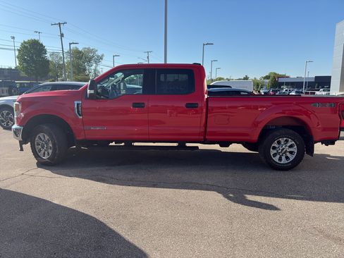Used 2022 Ford F250 XLT AWD/4WD image 3