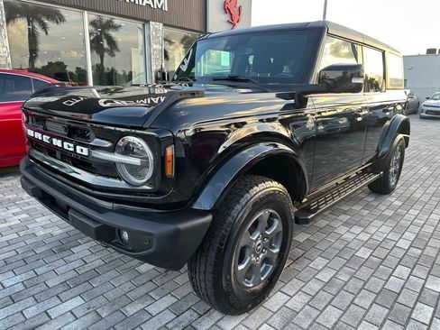 Used 2022 Ford Bronco Outer Banks AWD/4WD image 3