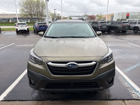 Used 2022 Subaru Outback Premium w/ Popular Package #1 AWD/4WD image 10