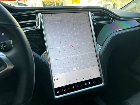 Used 2017 Tesla Model S 75D image 41