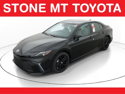 New 2026 Toyota Camry SE image 1