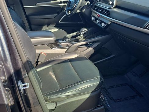 Used 2020 Kia Telluride LX FWD image 28