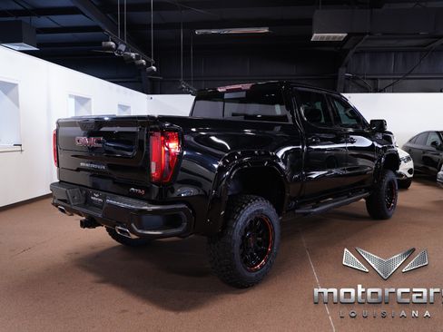Used 2021 GMC Sierra 1500 AT4 w/ AT4 Value Package AWD/4WD image 7