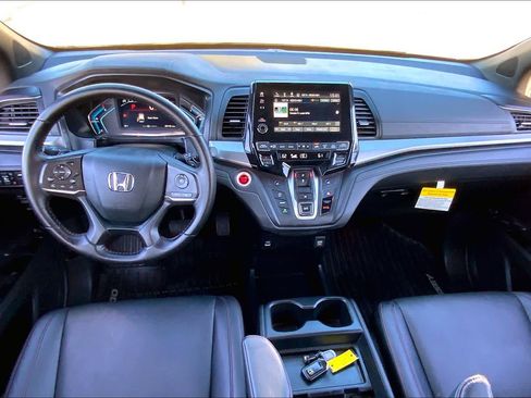 Used 2024 Honda Odyssey Sport image 15