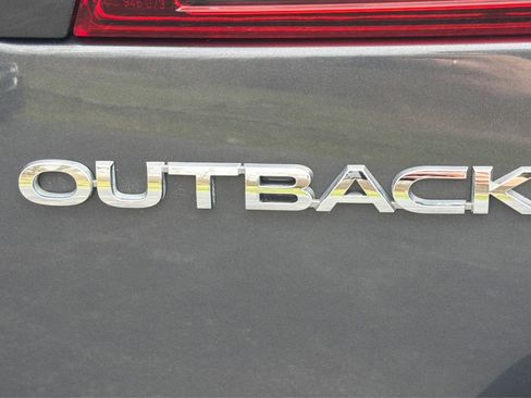 Used 2019 Subaru Outback 2.5i Premium image 24