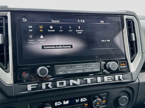 Used 2025 Nissan Frontier SV w/ SV Convenience Package RWD image 11