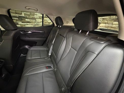 Used 2023 Buick Envision Essence image 27