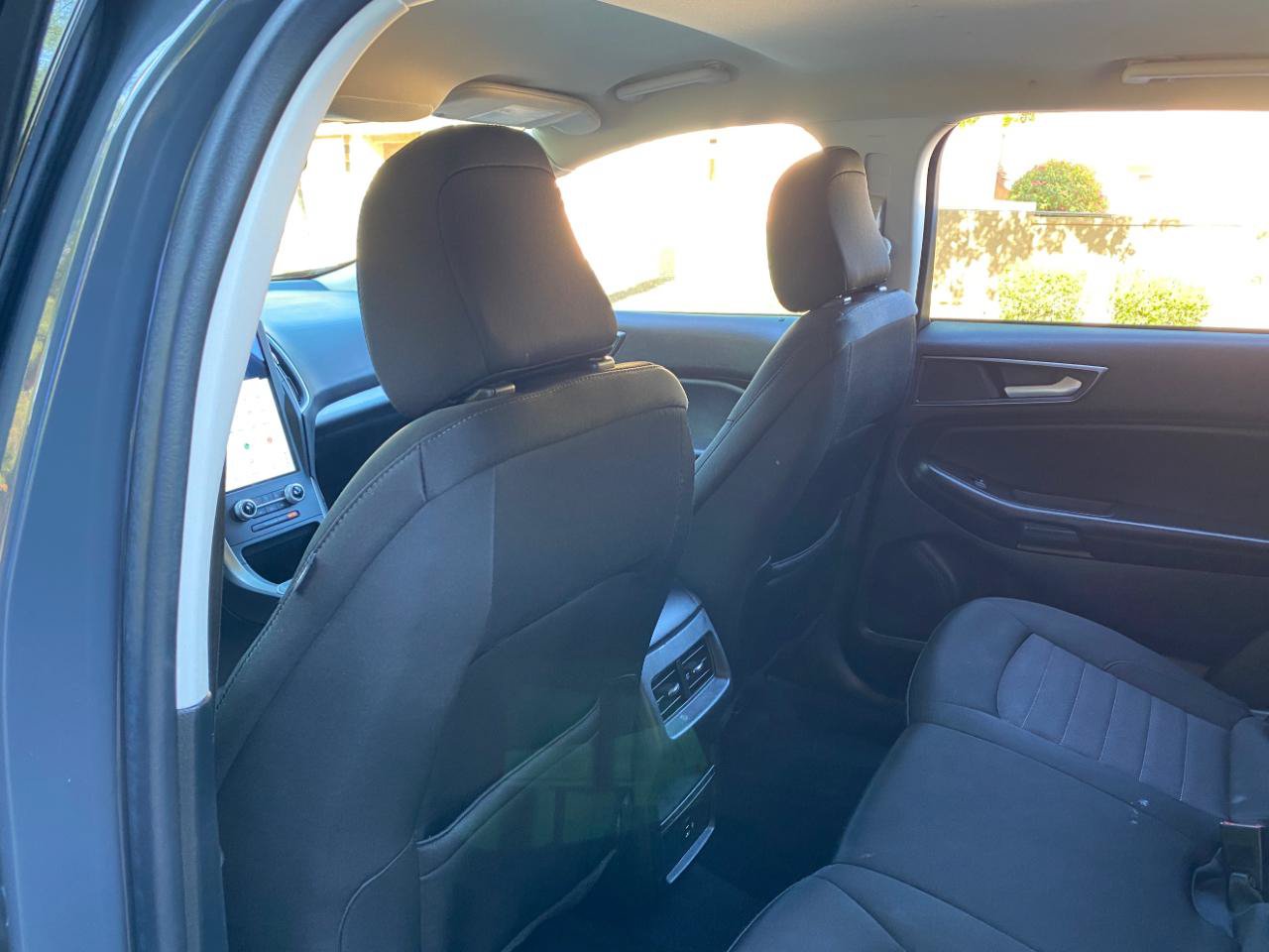 Used 2021 Ford Edge SE FWD image 36