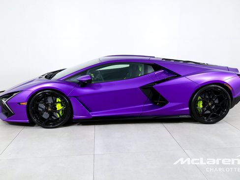 Used 2025 Lamborghini Revuelto AWD/4WD image 6