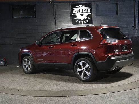 Used 2020 Jeep Cherokee Limited AWD/4WD image 4