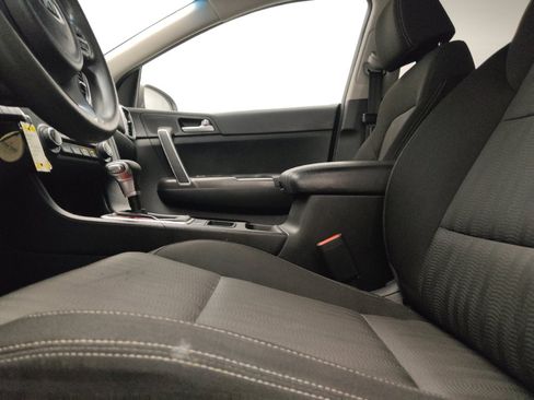 Used 2019 Kia Sportage LX AWD/4WD image 17