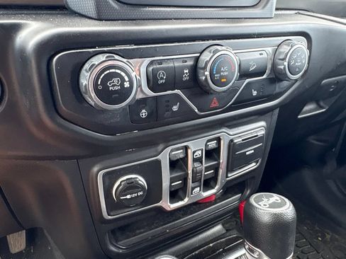 Used 2018 Jeep Wrangler Unlimited Sport S AWD/4WD image 22