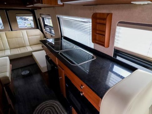 Used 2014 Mercedes-Benz Sprinter 3500 image 41