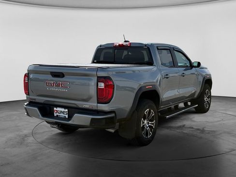Used 2025 GMC Canyon AT4 AWD/4WD image 9
