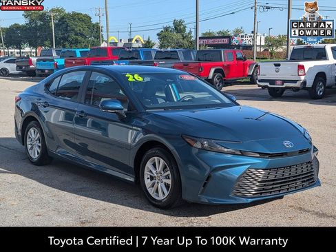 Used 2026 Toyota Camry LE w/ Convenience Package FWD image 1