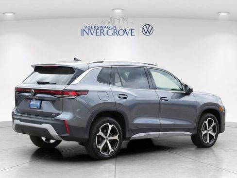 New 2026 Volkswagen Tiguan SE AWD/4WD image 2