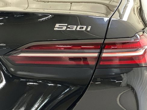 Used 2026 BMW 530i w/ Premium Package image 12