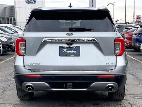 Used 2024 Ford Explorer Limited w/ Limited Technology Package image 3